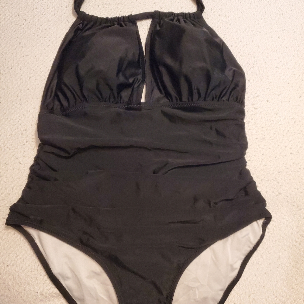 NWT Halter Top Fully Lined Black Bathing Suit